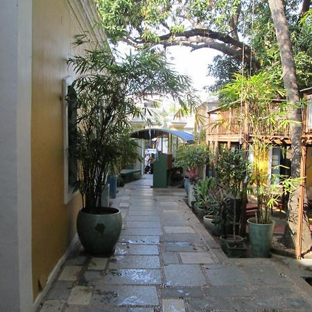 Hotel Du Parc Pondicherry Esterno foto