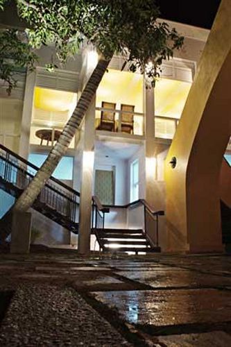 Hotel Du Parc Pondicherry Esterno foto